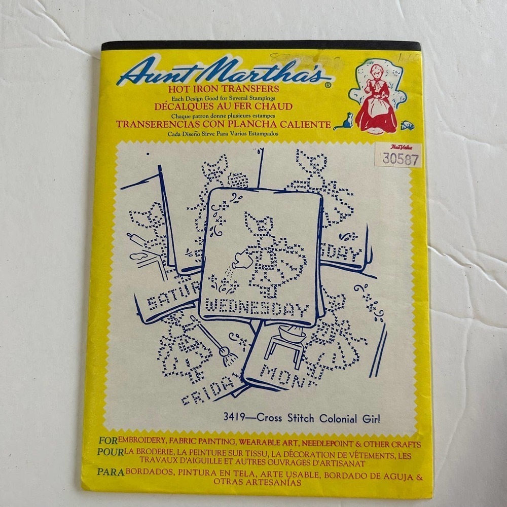 Aunt Martha Hot Iron Transfers 3419 Days of the Week Colonial Girl Sealed